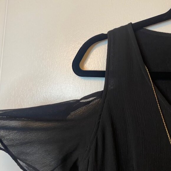 A. Byer Black blouse with Gold chain - Picture 7 of 9